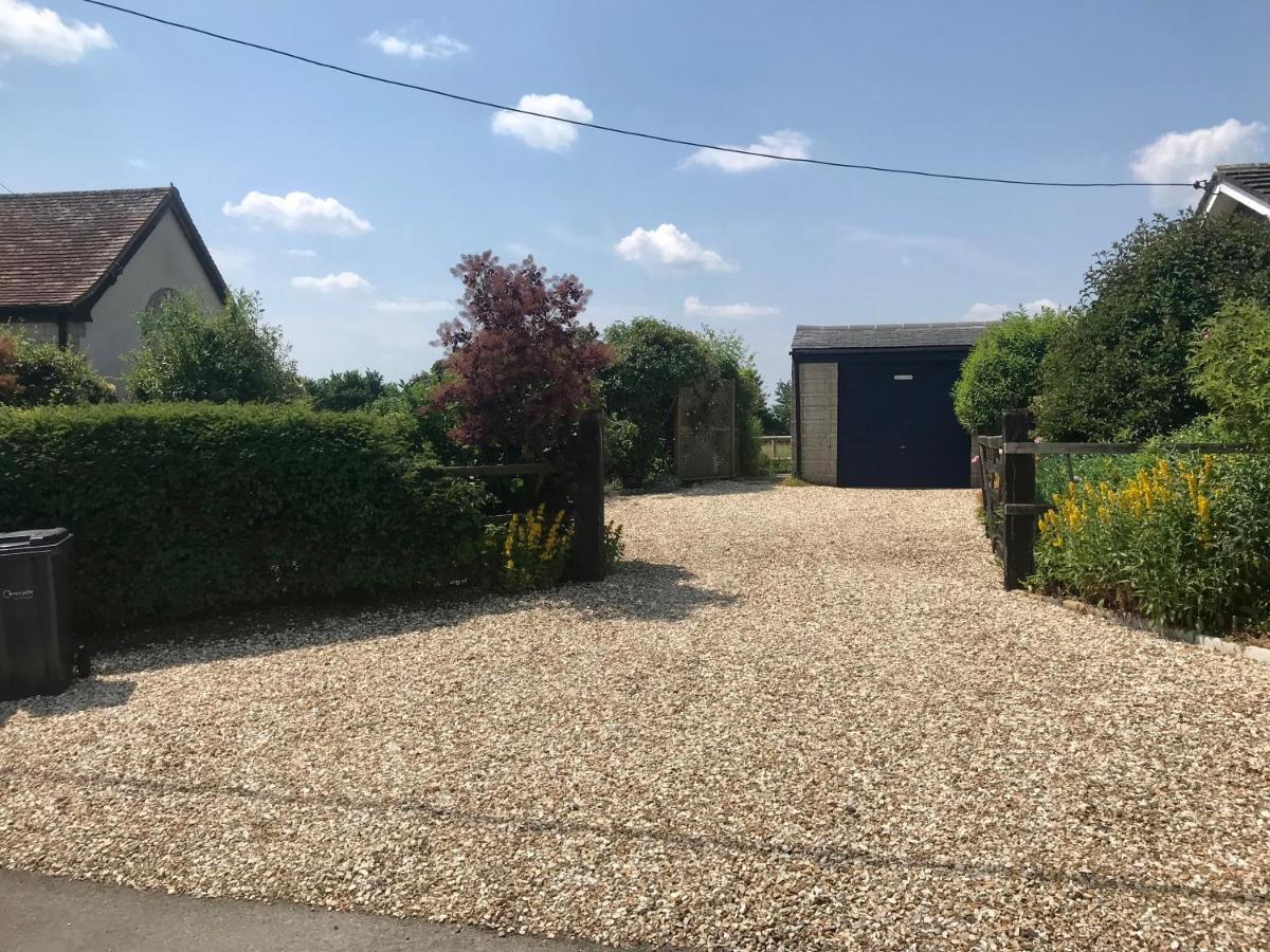 Charming Modernized Country Cottage Near Mere, Wiltshire Mere  Eksteriør billede