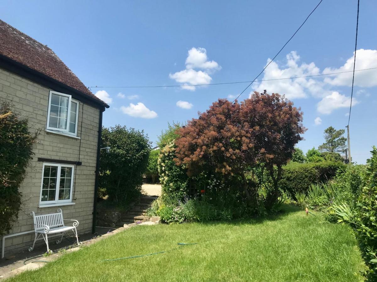 Charming Modernized Country Cottage Near Mere, Wiltshire Mere  Eksteriør billede